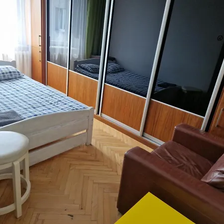 Hostel Niebieski Meander Blisko Metra *