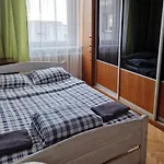 호스텔 Niebieski Meander Blisko Metra