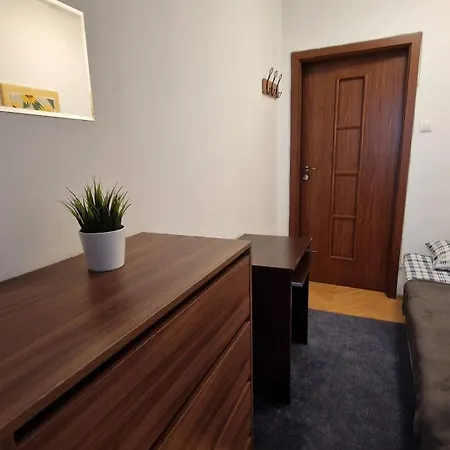 Hostel Niebieski Meander Blisko Metra Varsó