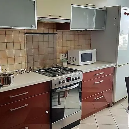 Niebieski Meander Blisko Metra بيت شباب