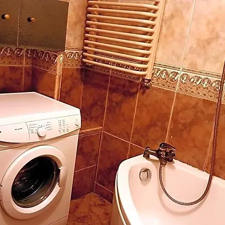 Niebieski Meander Blisko Metra بيت شباب *