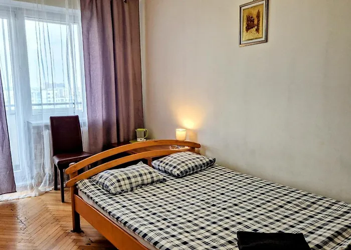 Niebieski Meander Blisko Metra