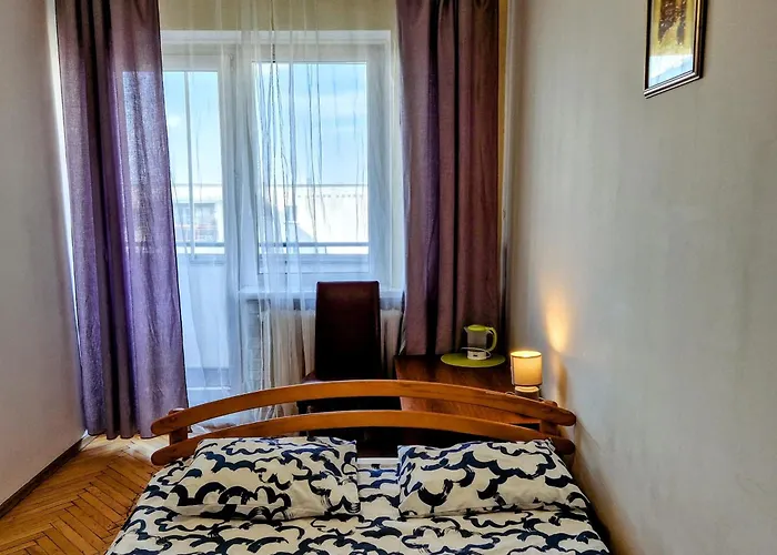 Hostel Niebieski Meander Blisko Metra Varšava