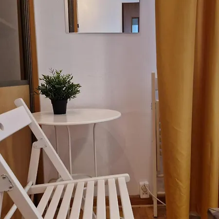 Hostel Niebieski Meander Blisko Metra *