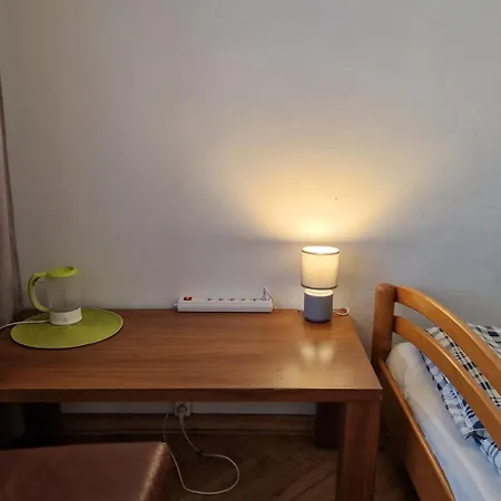 Niebieski Meander Blisko Metra * Varşova