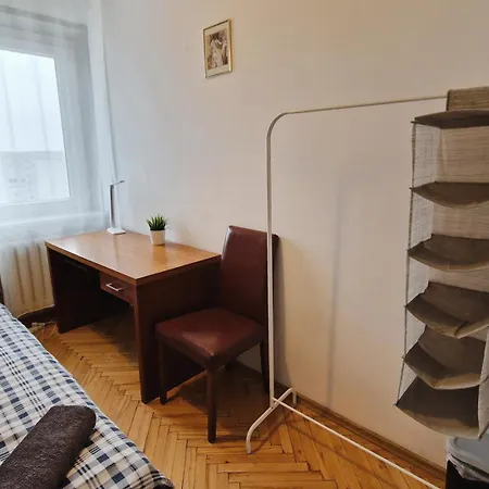 Hostel Niebieski Meander Blisko Metra