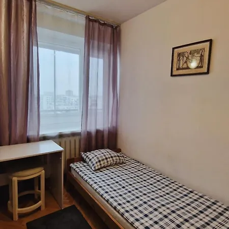 Hostel Niebieski Meander Blisko Metra Varşova